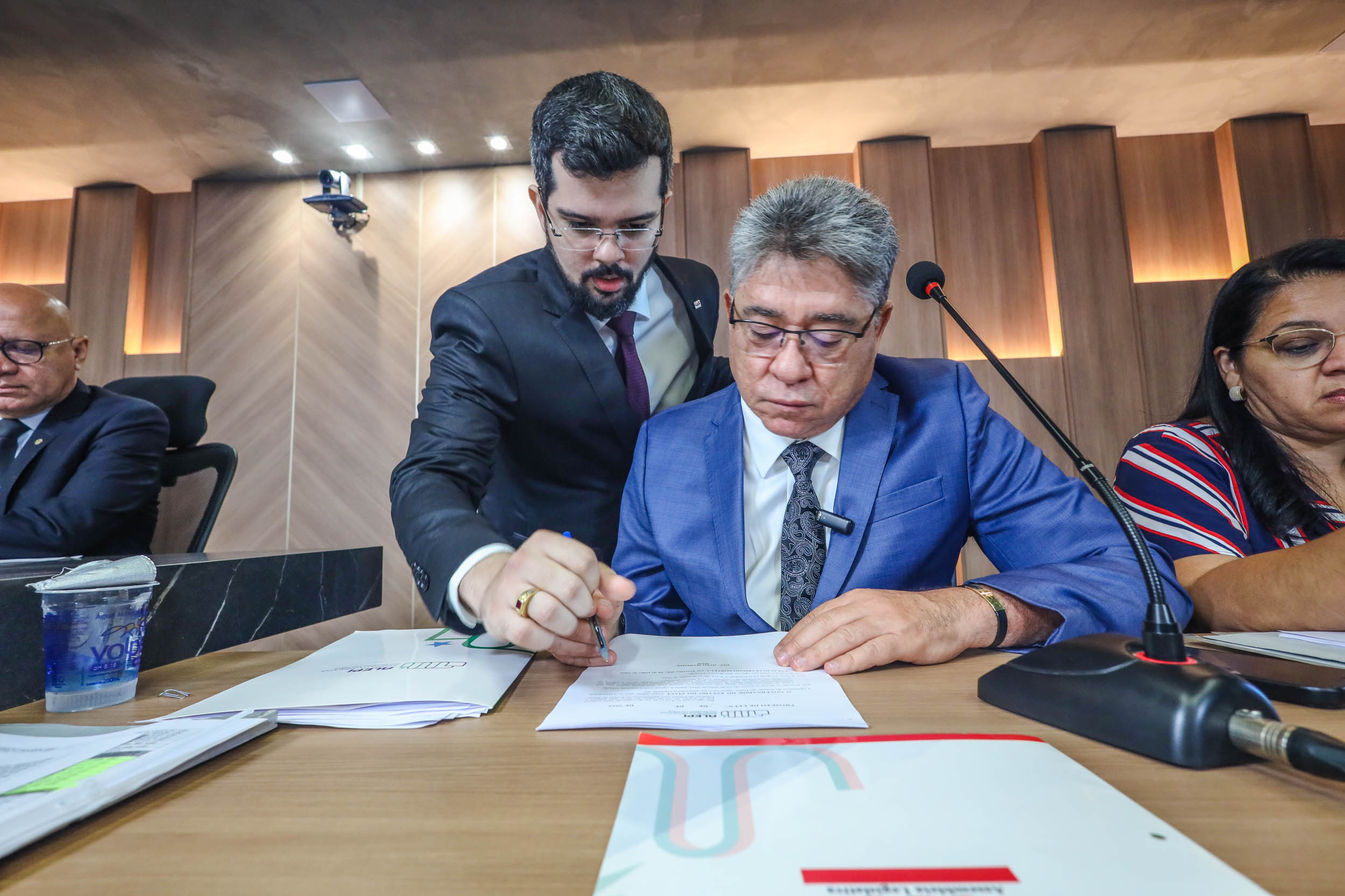 REUNIÃO DAS COMISSÕES CONJUNTAS (6).jpg