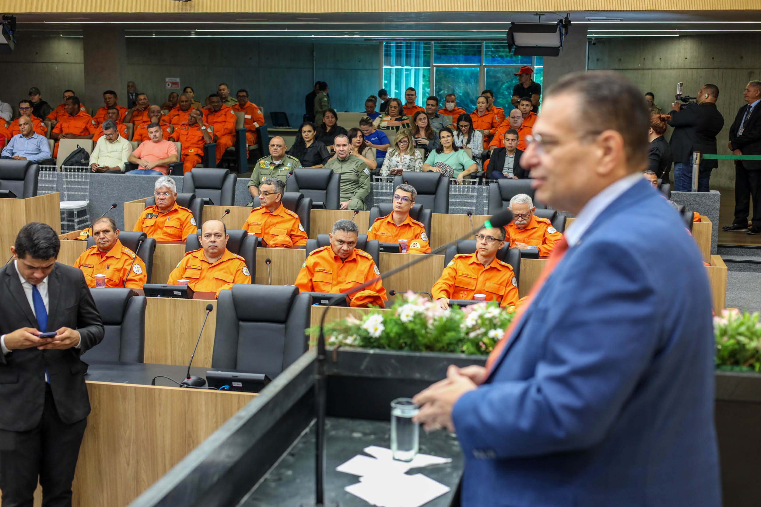 SESSÃO SOLENE EM HOMENAGEM AO DIA DO BOMBEIRO MILITAR (13).jpg