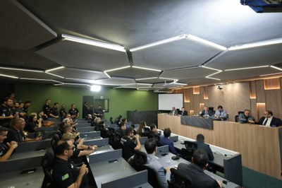 AUDIÊNCIA PÚBLICA PARA DEBATER A LEI ORGÂNICA NACIONAL DAS POLICIAS CIVIS (4).jpg