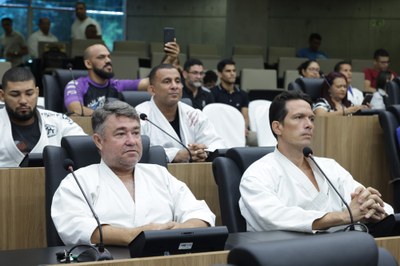 SESSÃO SOLENE PELO MÊS FAIXA PRETA (1).jpg