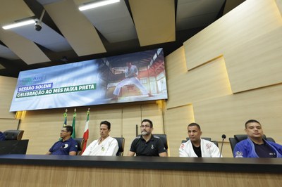 SESSÃO SOLENE PELO MÊS FAIXA PRETA (15).jpg