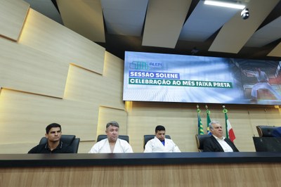 SESSÃO SOLENE PELO MÊS FAIXA PRETA (16).jpg