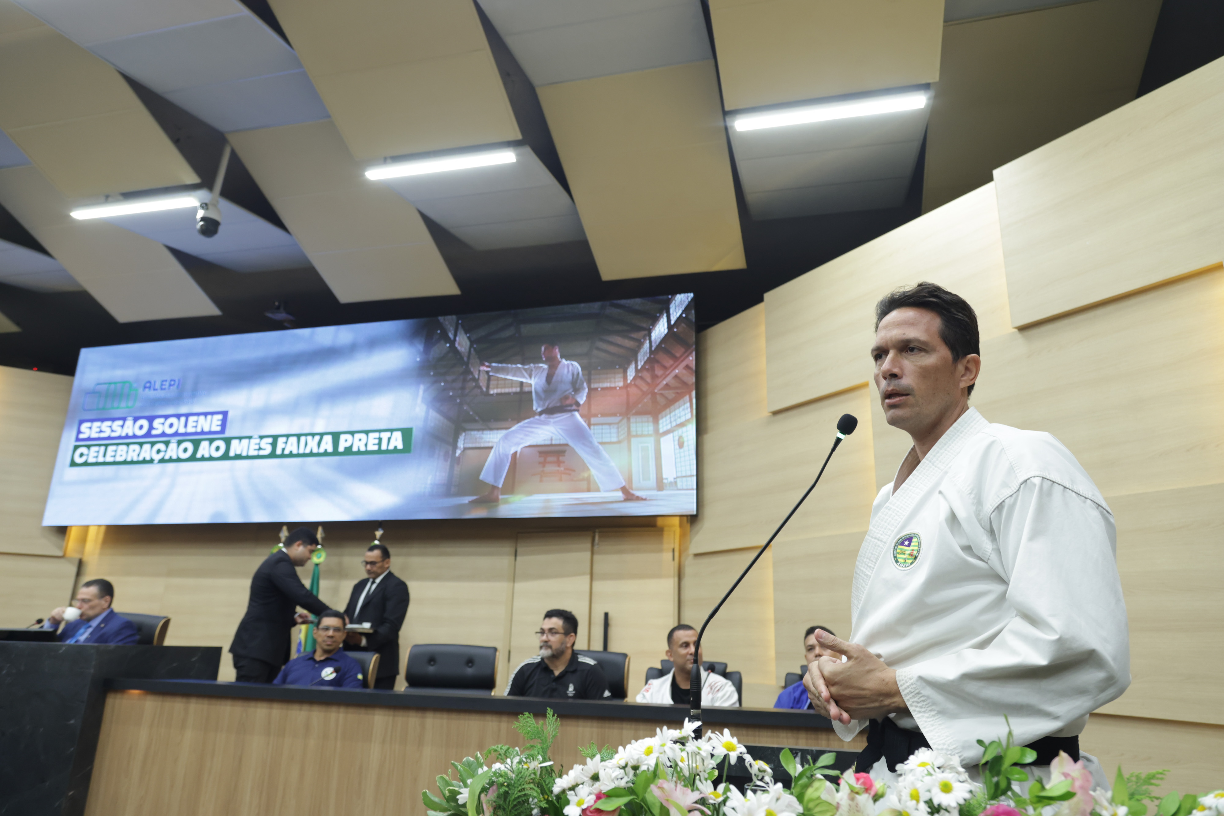 SESSÃO SOLENE PELO MÊS FAIXA PRETA (21).jpg
