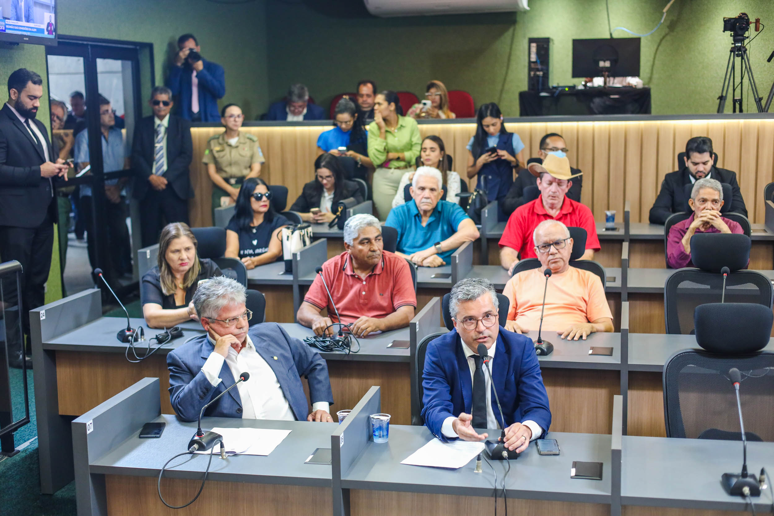 REUNIÃO DAS COMISSÕES CONJUNTAS (17).jpg