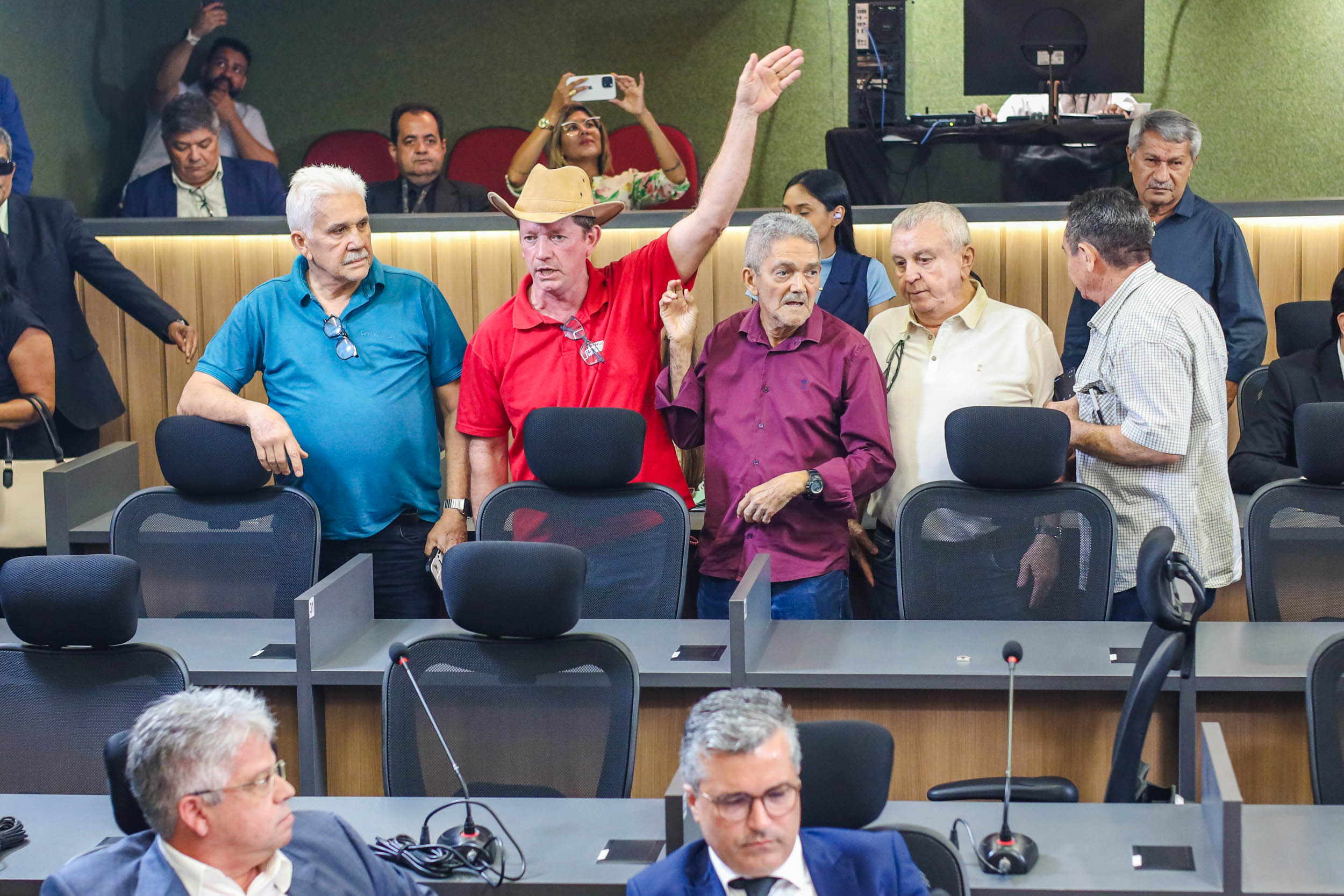 REUNIÃO DAS COMISSÕES CONJUNTAS (21).jpg