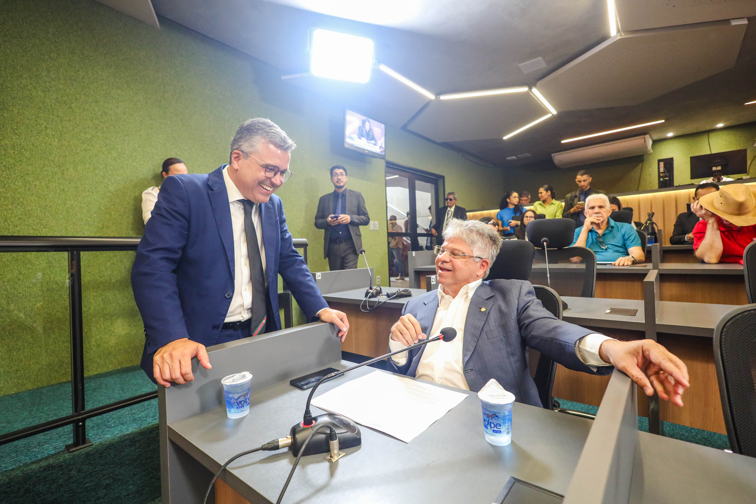 REUNIÃO DAS COMISSÕES CONJUNTAS (7).jpg