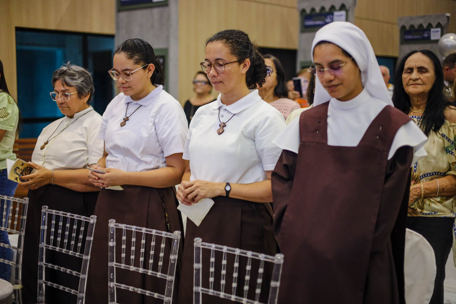 MISSA DE AÇÃO DE GRAÇAS AO PADRE FABIO FERNANDES (3).jpg