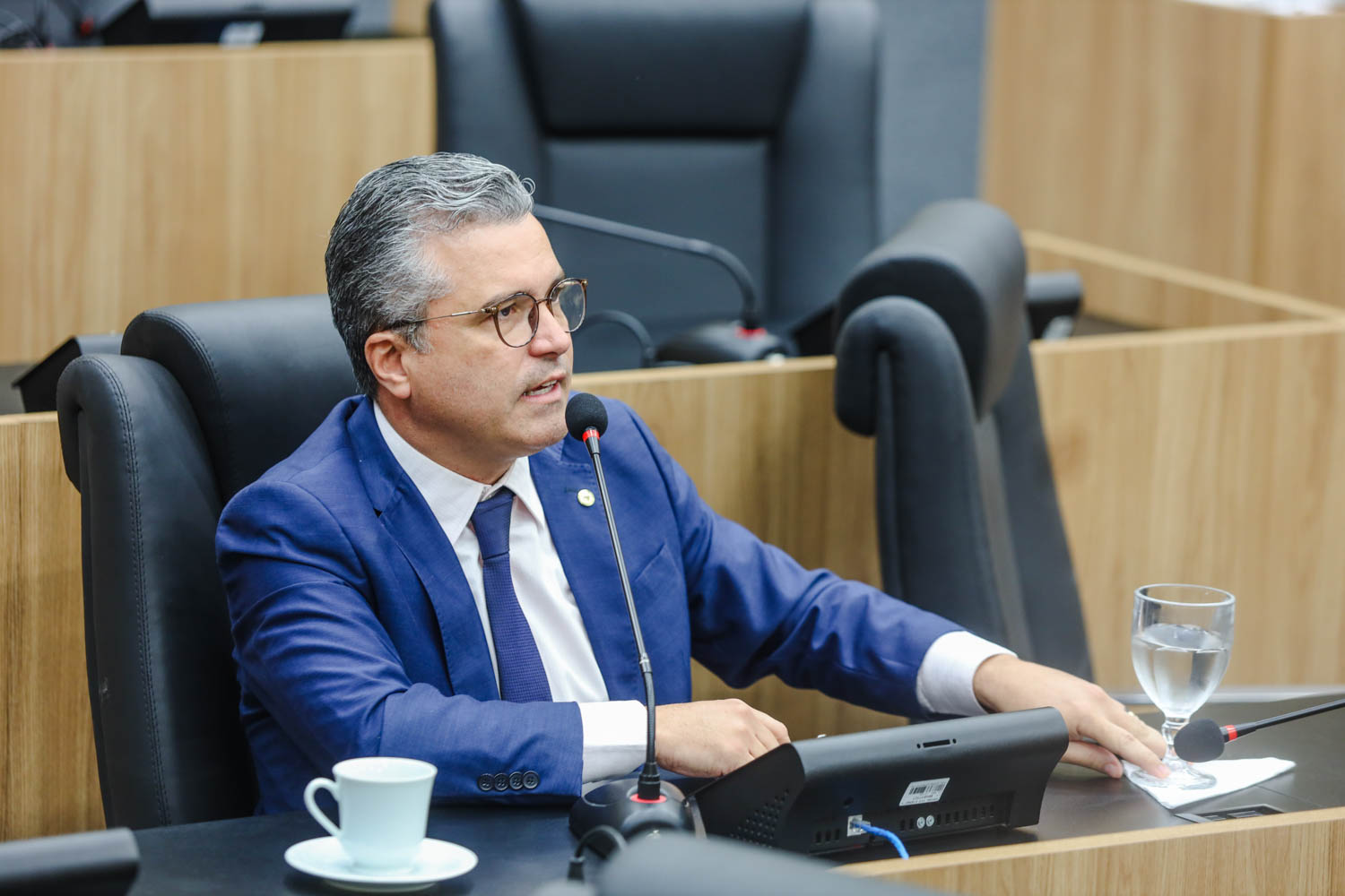 SESSÃO PLENÁRIA  (30) DR VINICIUS.jpg