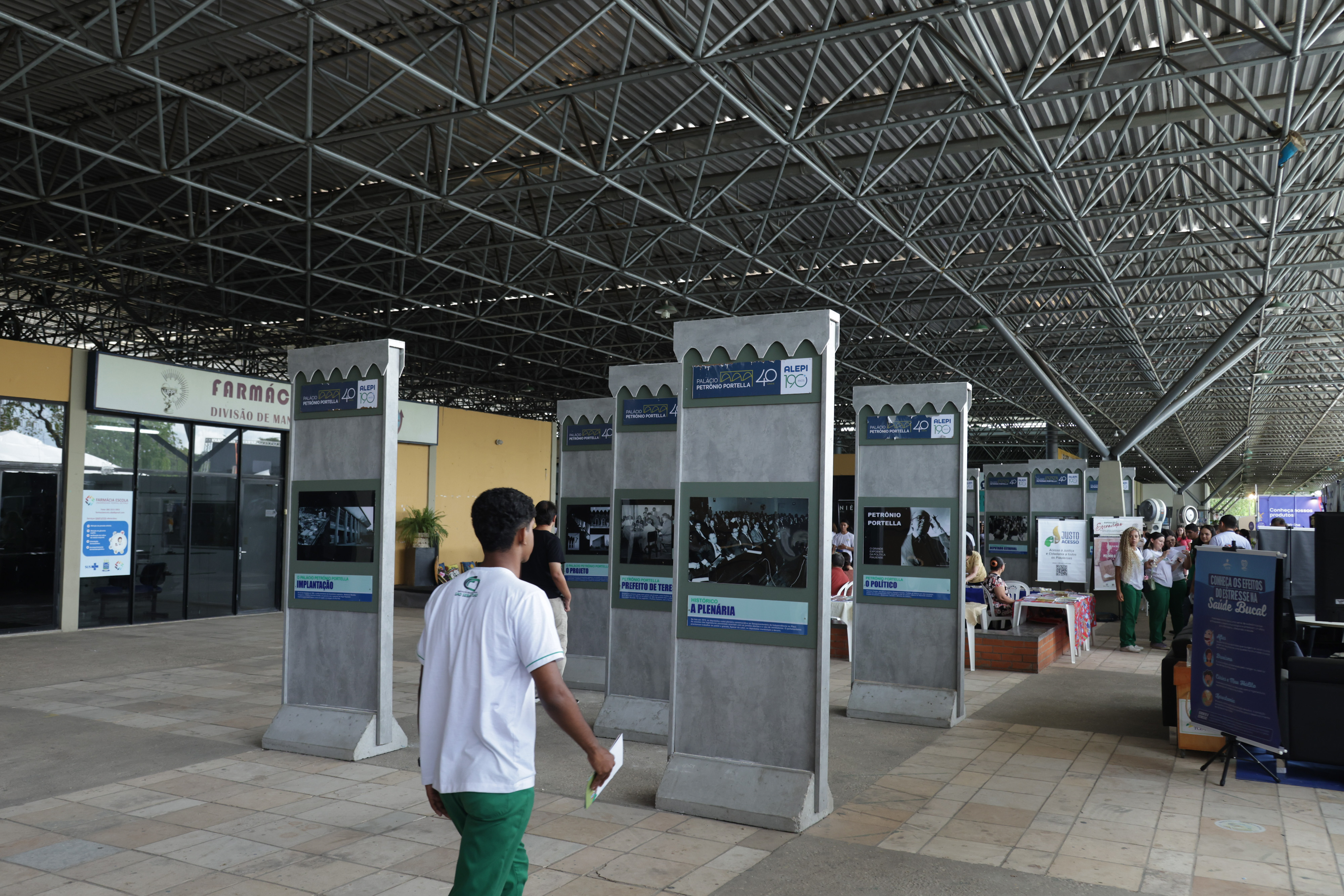 EXPOSIÇÃO FOTOGRÁFICA DOS 190 ANOS DA ALEPI NO SALIPI  (3).jpg