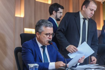 COMISSÃO DE ADMNISTRAÇÃO E FINANÇAS (8).jpg COMISSÃO DE ADMNISTRAÇÃO E FINANÇAS (8).jpg