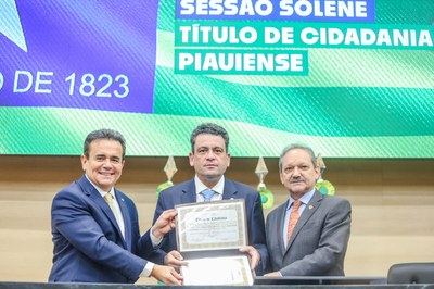 ENTREGA DE TITULO DE CIDADANIA AO CONSELHEIRO DO CNJ RODRIGO BADARÓ (32).jpg ENTREGA DE TITULO DE CIDADANIA AO CONSELHEIRO DO CNJ RODRIGO BADARÓ (32).jpg
