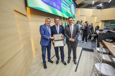 ENTREGA DE TITULO DE CIDADANIA AO CONSELHEIRO DO CNJ RODRIGO BADARÓ (41).jpg ENTREGA DE TITULO DE CIDADANIA AO CONSELHEIRO DO CNJ RODRIGO BADARÓ (41).jpg