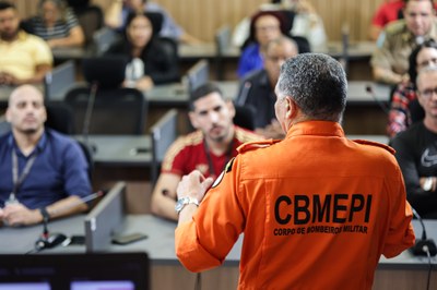 CURSO DA BRIGADA DE INCÊNDIO PARA SERVIDORES  (6).jpg