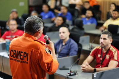 CURSO DA BRIGADA DE INCÊNDIO PARA SERVIDORES  (7).jpg
