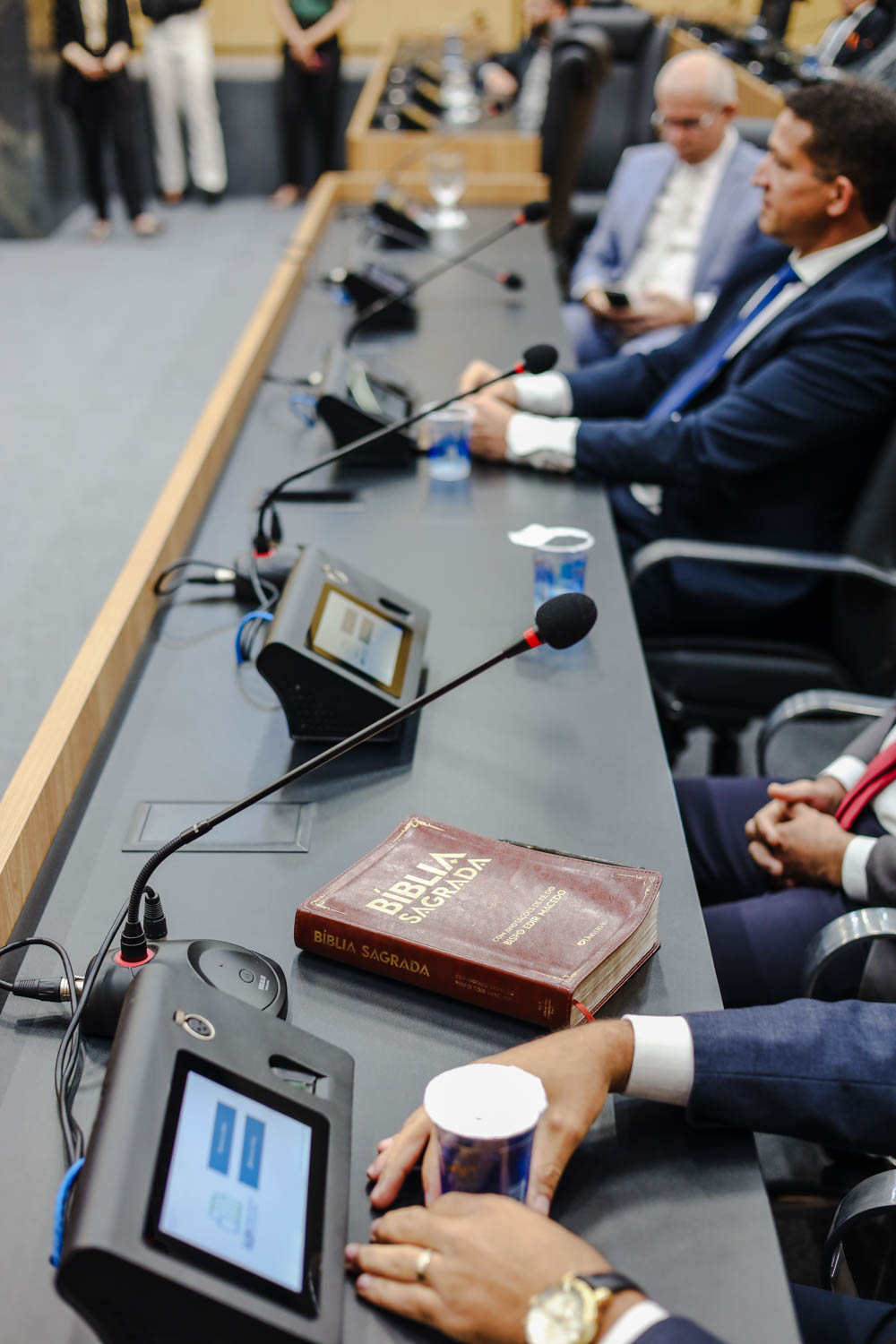 SESSÃO SOLENE EM HOMENAGEM A PASTORES DA IGREJA EVANGÉLICA (13).jpg
