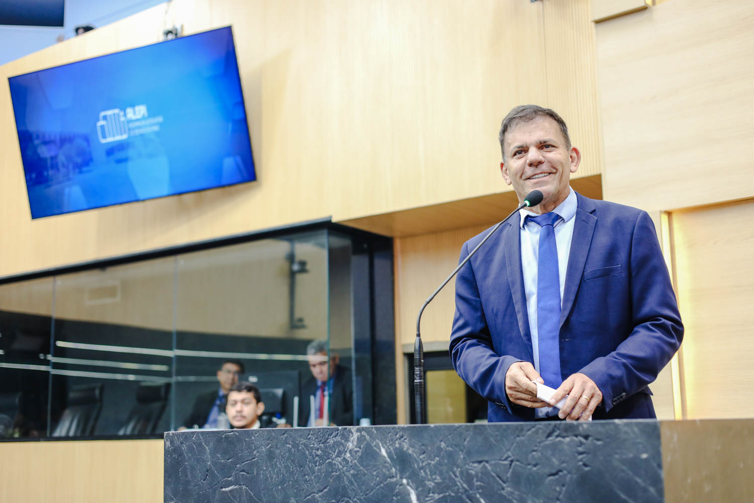 SESSÃO SOLENE EM HOMENAGEM A PASTORES DA IGREJA EVANGÉLICA (14).jpg