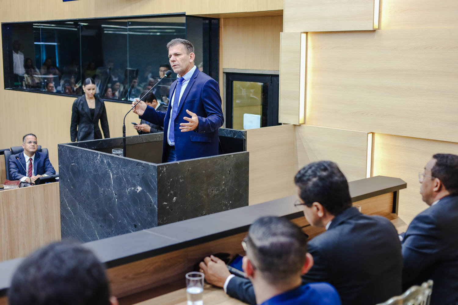 SESSÃO SOLENE EM HOMENAGEM A PASTORES DA IGREJA EVANGÉLICA (16).jpg