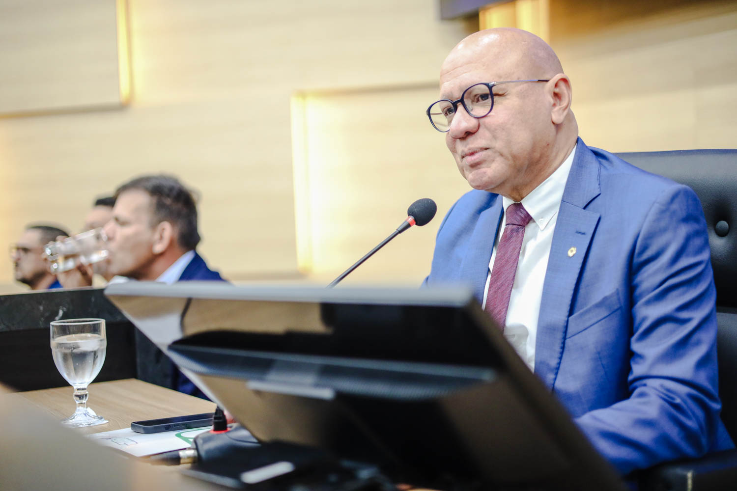 SESSÃO SOLENE EM HOMENAGEM A PASTORES DA IGREJA EVANGÉLICA (4).jpg