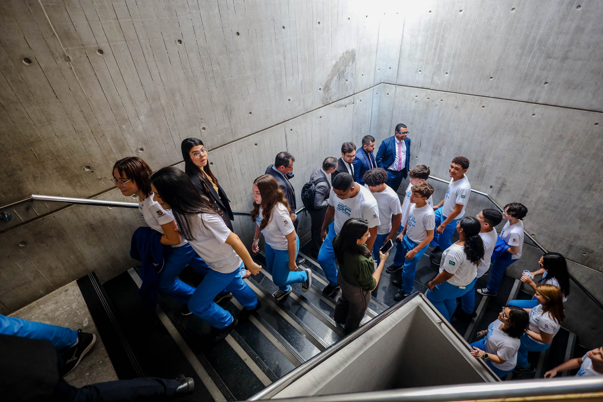 VISÍTA DOS ALUNOS DO COLEGIO SAGRADO CORAÇÃO DE JESUS (6).jpg