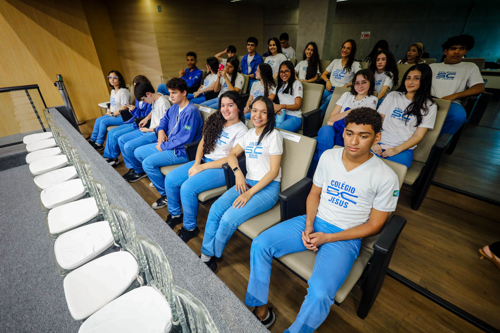 VISÍTA DOS ALUNOS DO COLEGIO SAGRADO CORAÇÃO DE JESUS (9).jpg