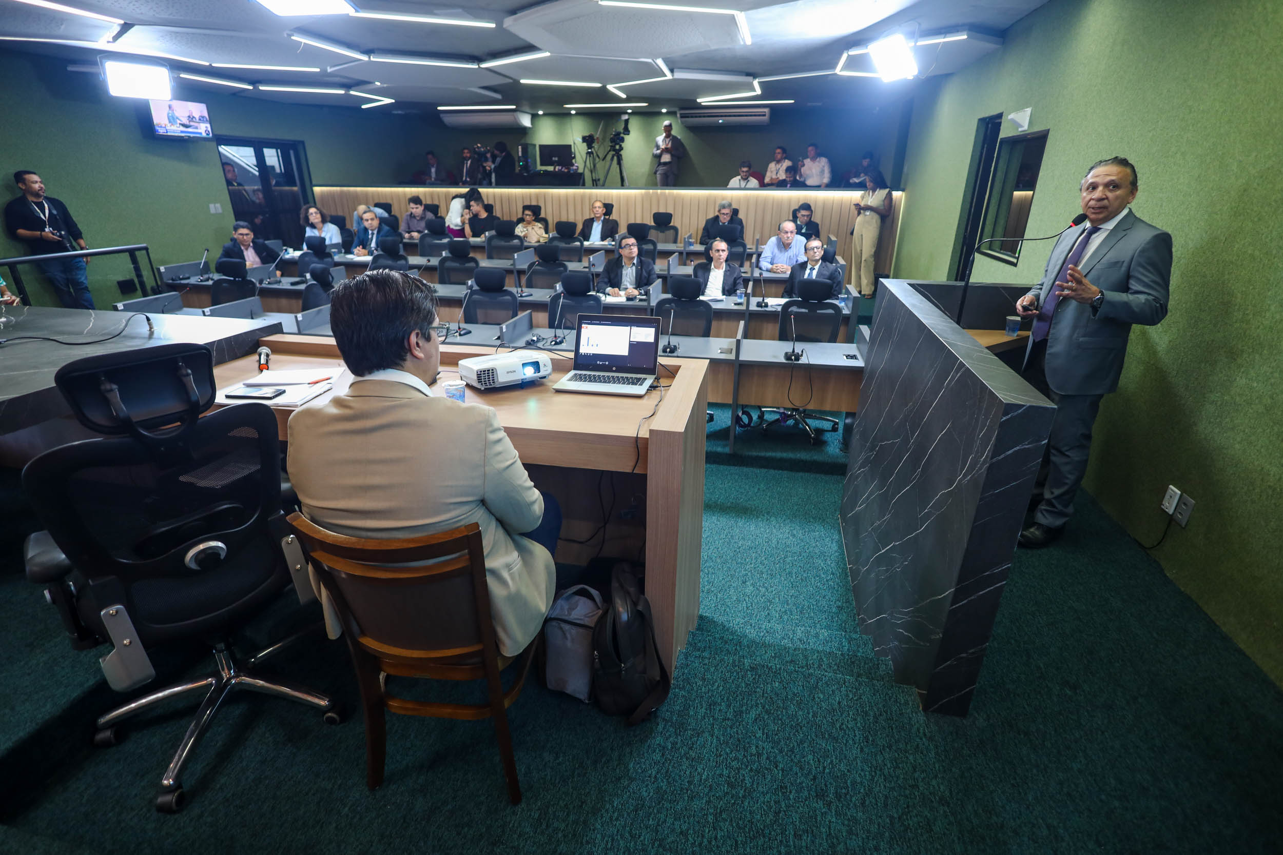 COMISSÃO DE FISCALIZAÇÃO CONTROLE E FINANÇAS (3).jpg