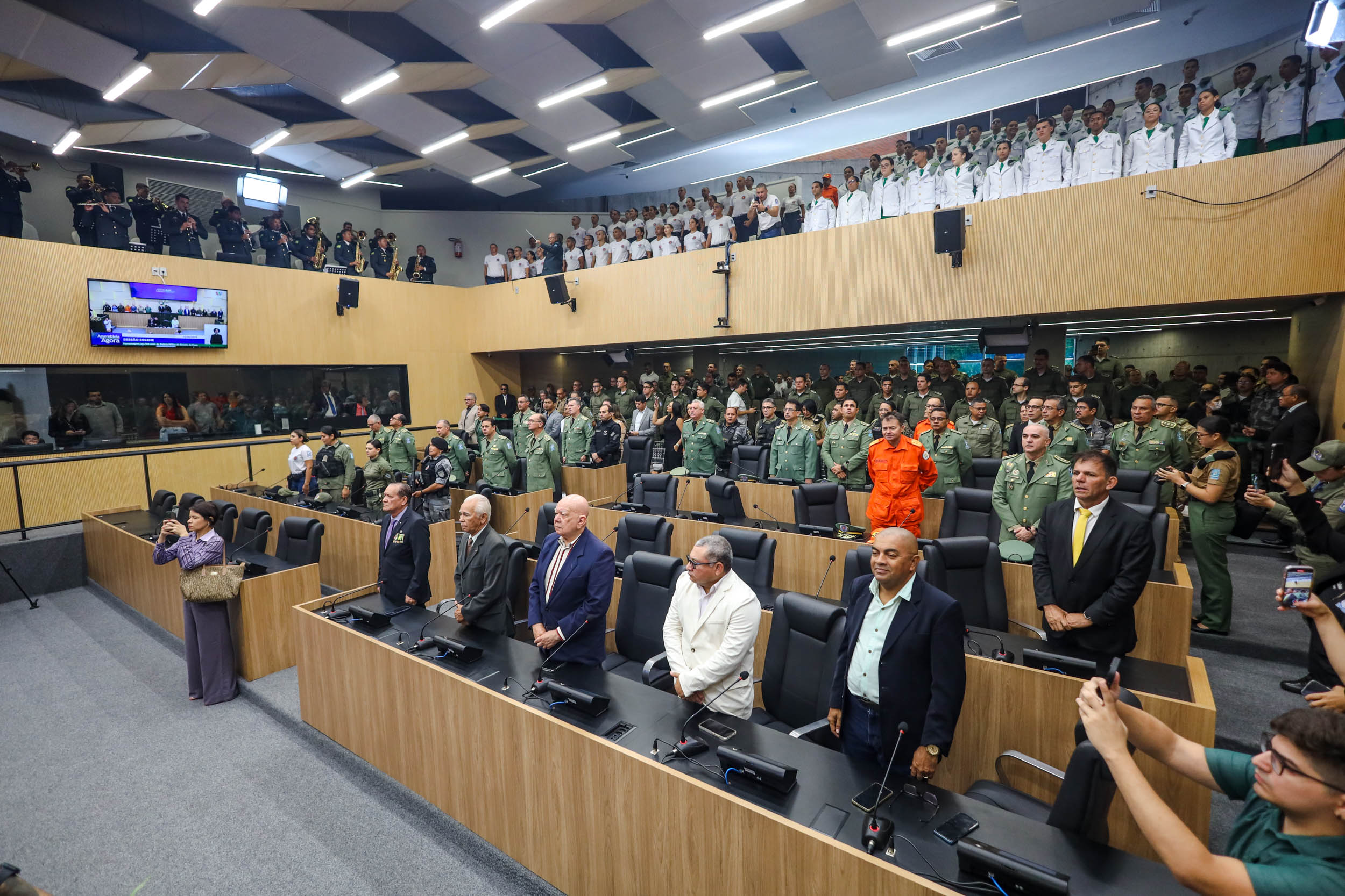 SESSÃO SOLENE 190 ANOS DA PMPI (4).jpg