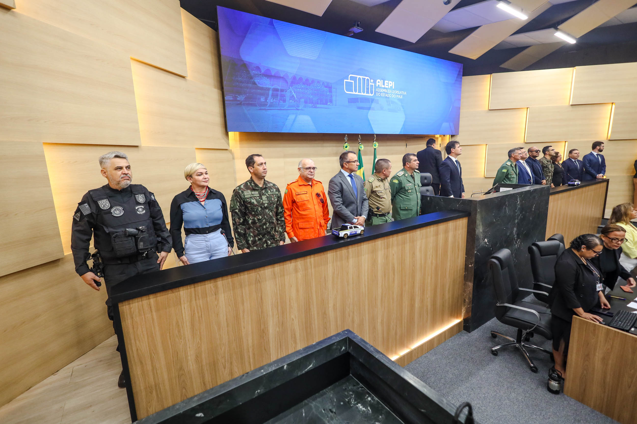 SESSÃO SOLENE 190 ANOS DA PMPI (5).jpg