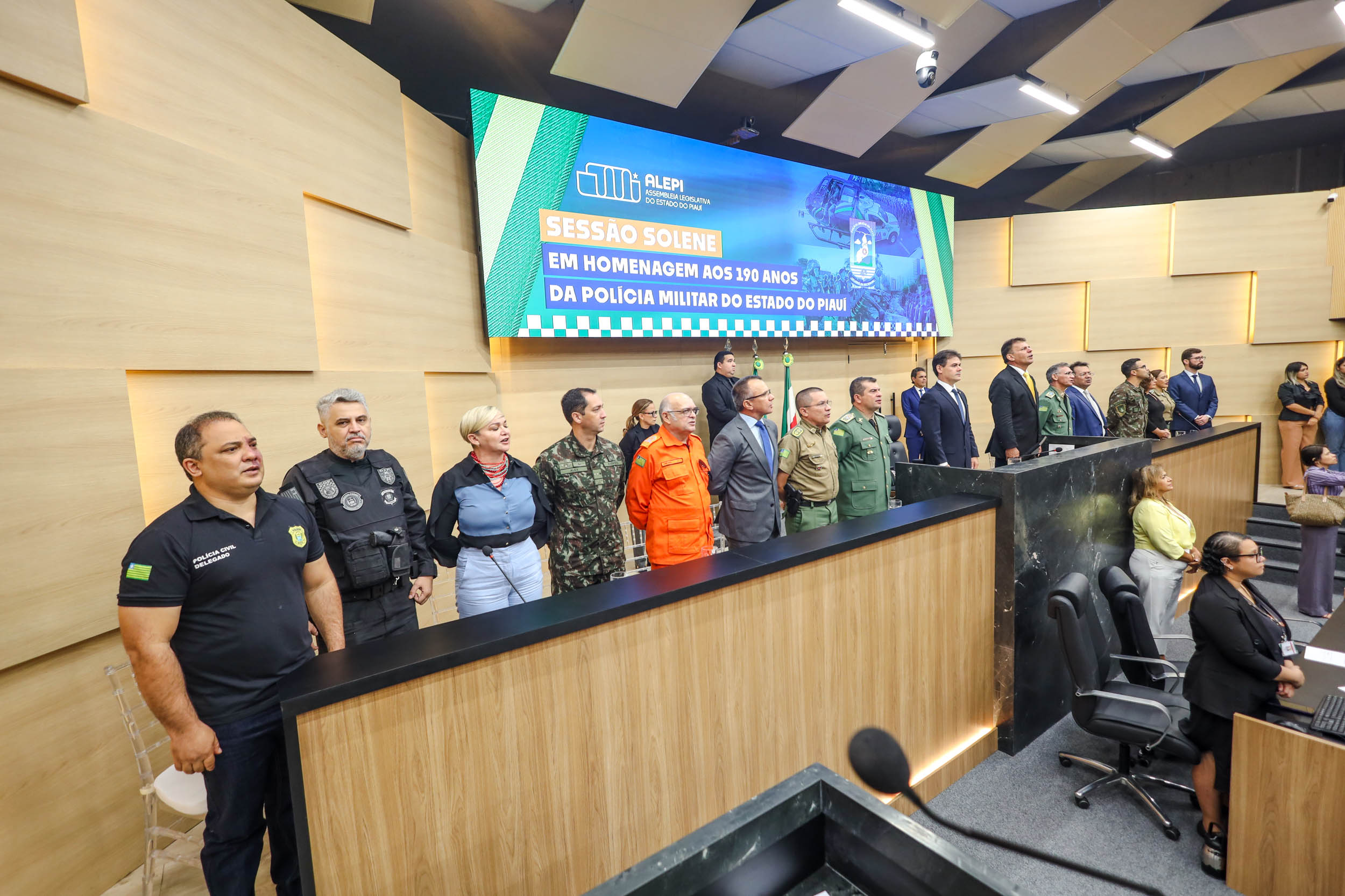 SESSÃO SOLENE 190 ANOS DA PMPI (71).jpg