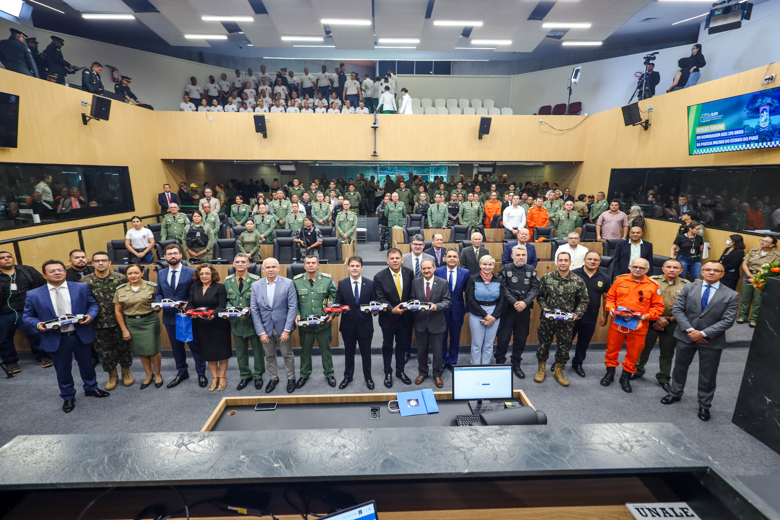 SESSÃO SOLENE 190 ANOS DA PMPI (72).jpg
