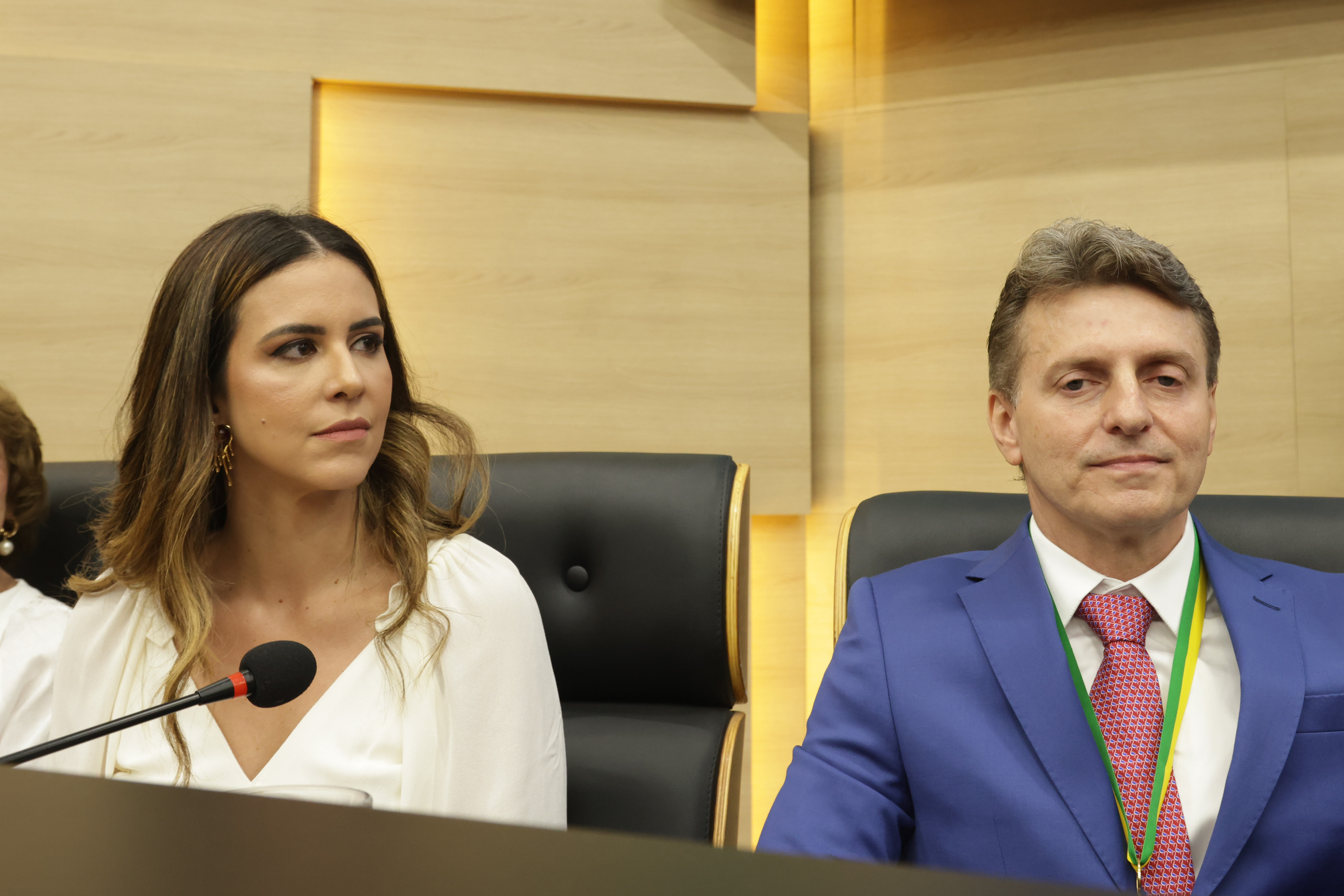 SESSÃO SOLENE MEDALHA DO MÉRITO LEGISLATIVO AO DR CHARLLES ANDERSON BOMFIM VELOSO (10).jpg