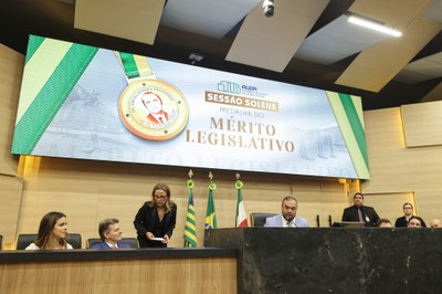 SESSÃO SOLENE MEDALHA DO MÉRITO LEGISLATIVO AO DR CHARLLES ANDERSON BOMFIM VELOSO (13).jpg