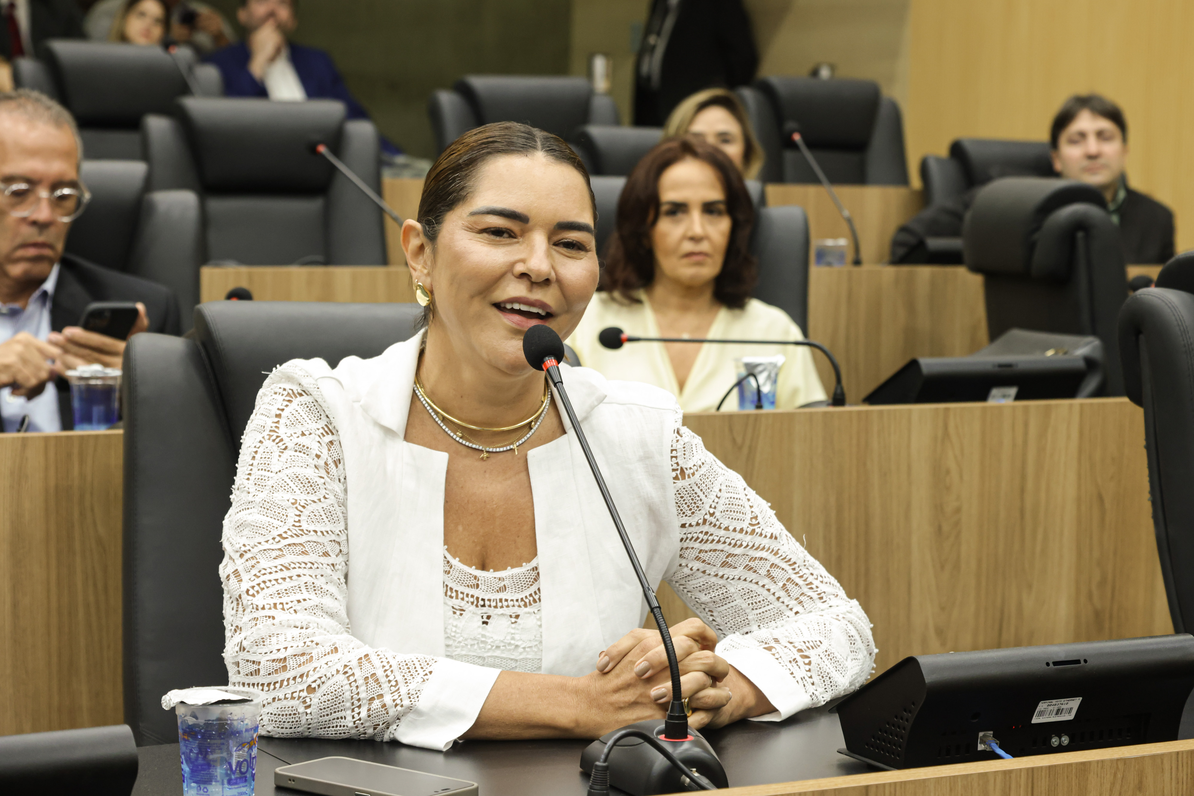 SESSÃO SOLENE MEDALHA DO MÉRITO LEGISLATIVO AO DR CHARLLES ANDERSON BOMFIM VELOSO (5).jpg