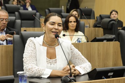 SESSÃO SOLENE MEDALHA DO MÉRITO LEGISLATIVO AO DR CHARLLES ANDERSON BOMFIM VELOSO (5).jpg