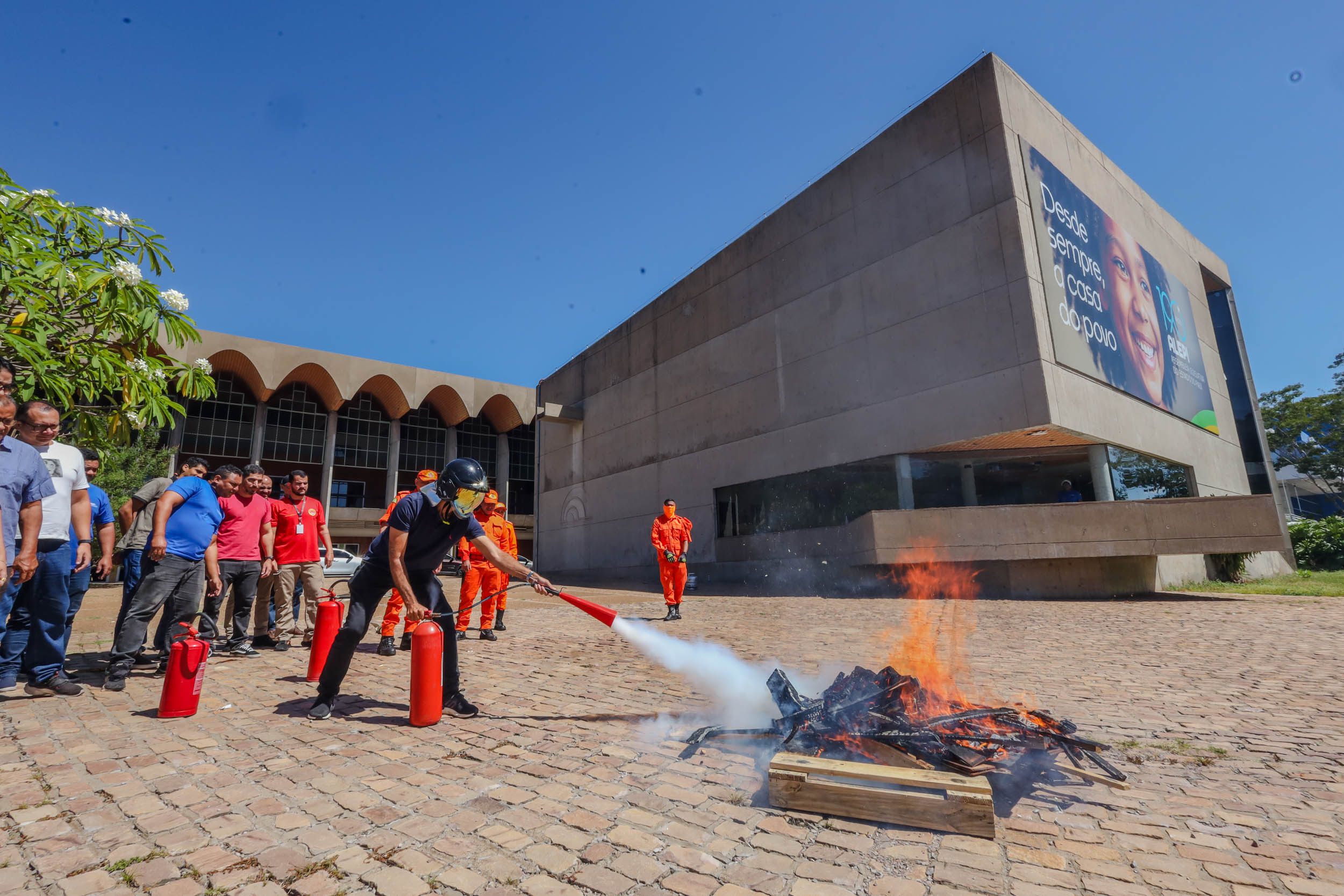TREINAMENTO DEBRIGADISTA DE INCENDIO PARA FUNCIONARIOS DA ALEPI (10).jpg