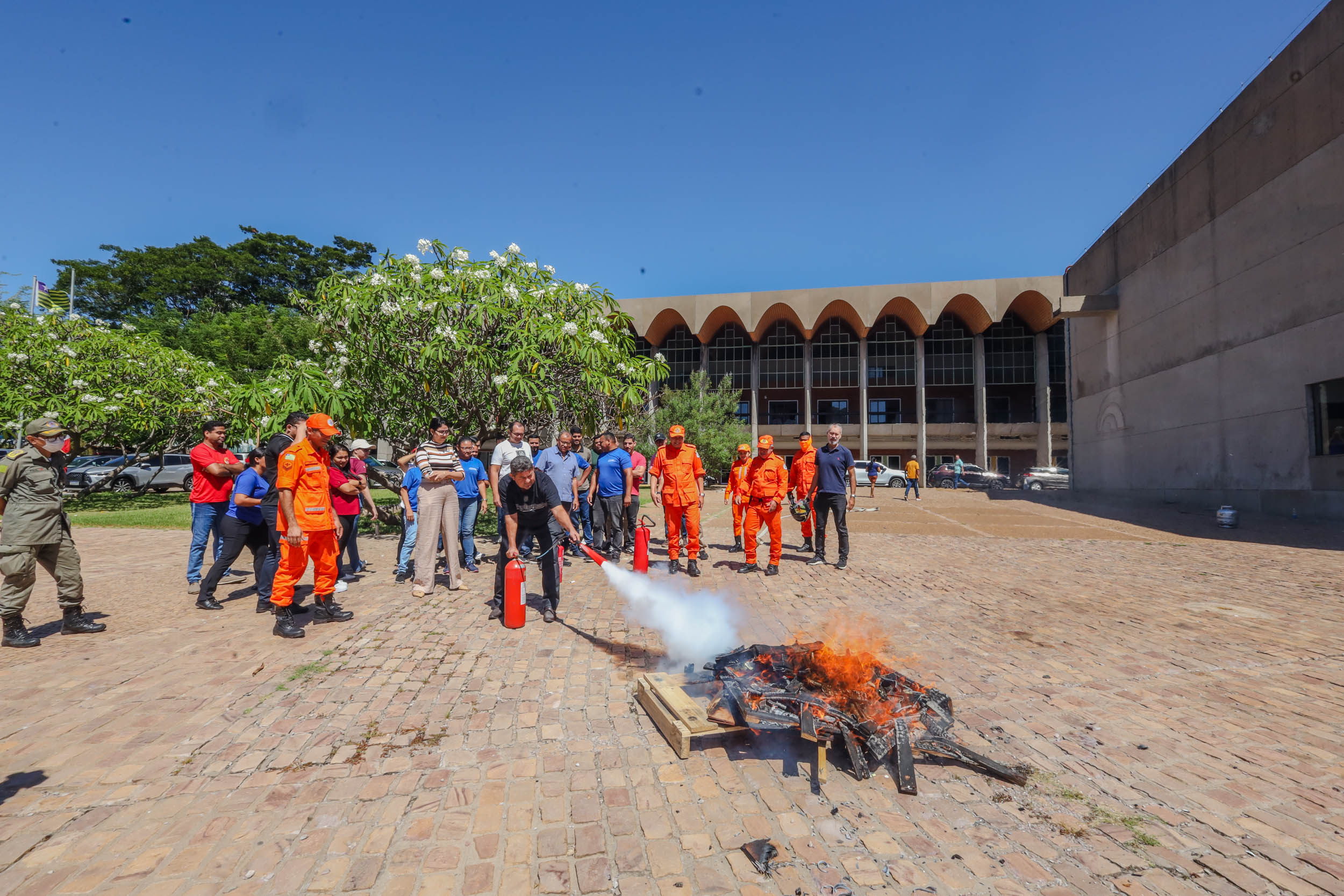 TREINAMENTO DEBRIGADISTA DE INCENDIO PARA FUNCIONARIOS DA ALEPI (13).jpg