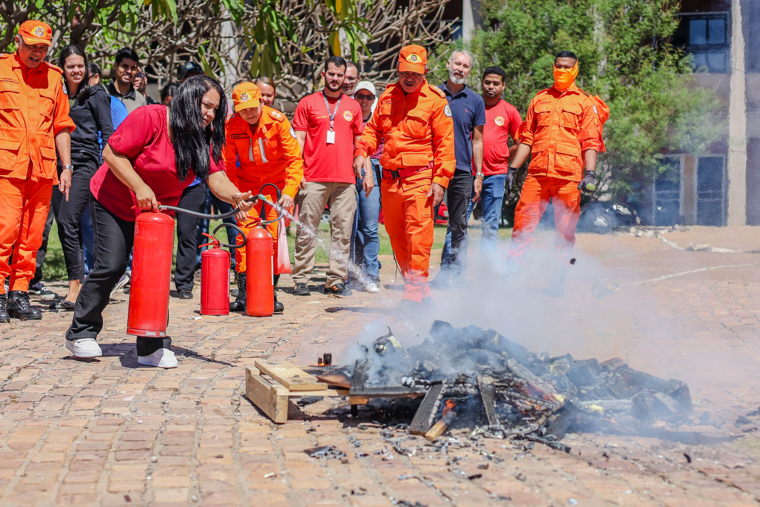 TREINAMENTO DEBRIGADISTA DE INCENDIO PARA FUNCIONARIOS DA ALEPI (20).jpg