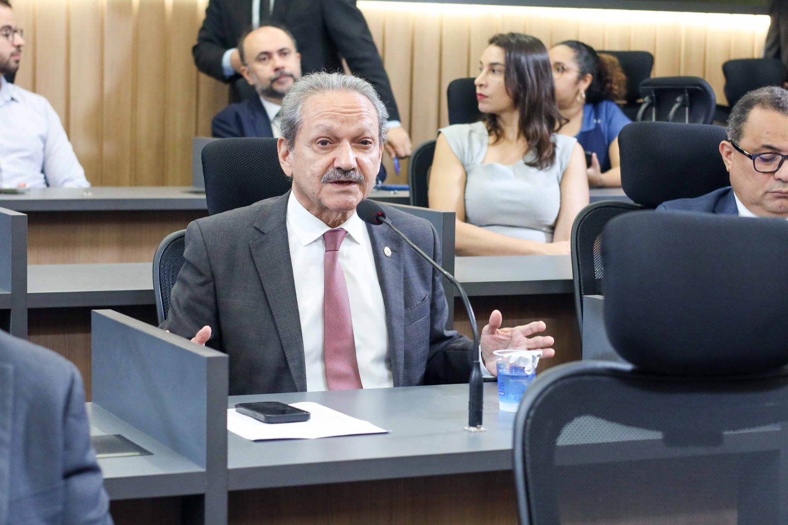 REUNIÃO DA CCJ 06.05 (2).jpeg