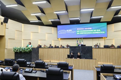 SESSÃO SOLENE EM HOMENAGEM AO DIA DA EMPREGADA DOMÉSTICA  (5).jpg
