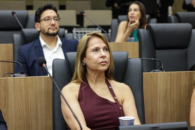 SESSÃO SOLENE TÍTULO DE CIDADANIA AO SENHOR MANOEL CARDOSO LINHARES E À SENHORA CARINA THOMAZ CAMARA (15).jpg SESSÃO SOLENE TÍTULO DE CIDADANIA AO SENHOR MANOEL CARDOSO LINHARES E À SENHORA CARINA THOMAZ CAMARA (15).jpg