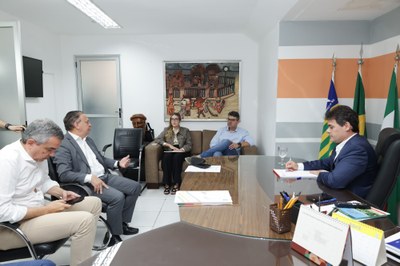 REUNIÃO  COM OS SECRETÁRIOS DE FAZENDA EMÍLIO JUNIOR E DE PLANEJAMENTO WASHINGTON BONFIM.jpg