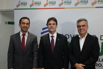 SOLENIDADE DE TRANSMISSÃO DO CARGO DE GOVERNADOR (1).jpg