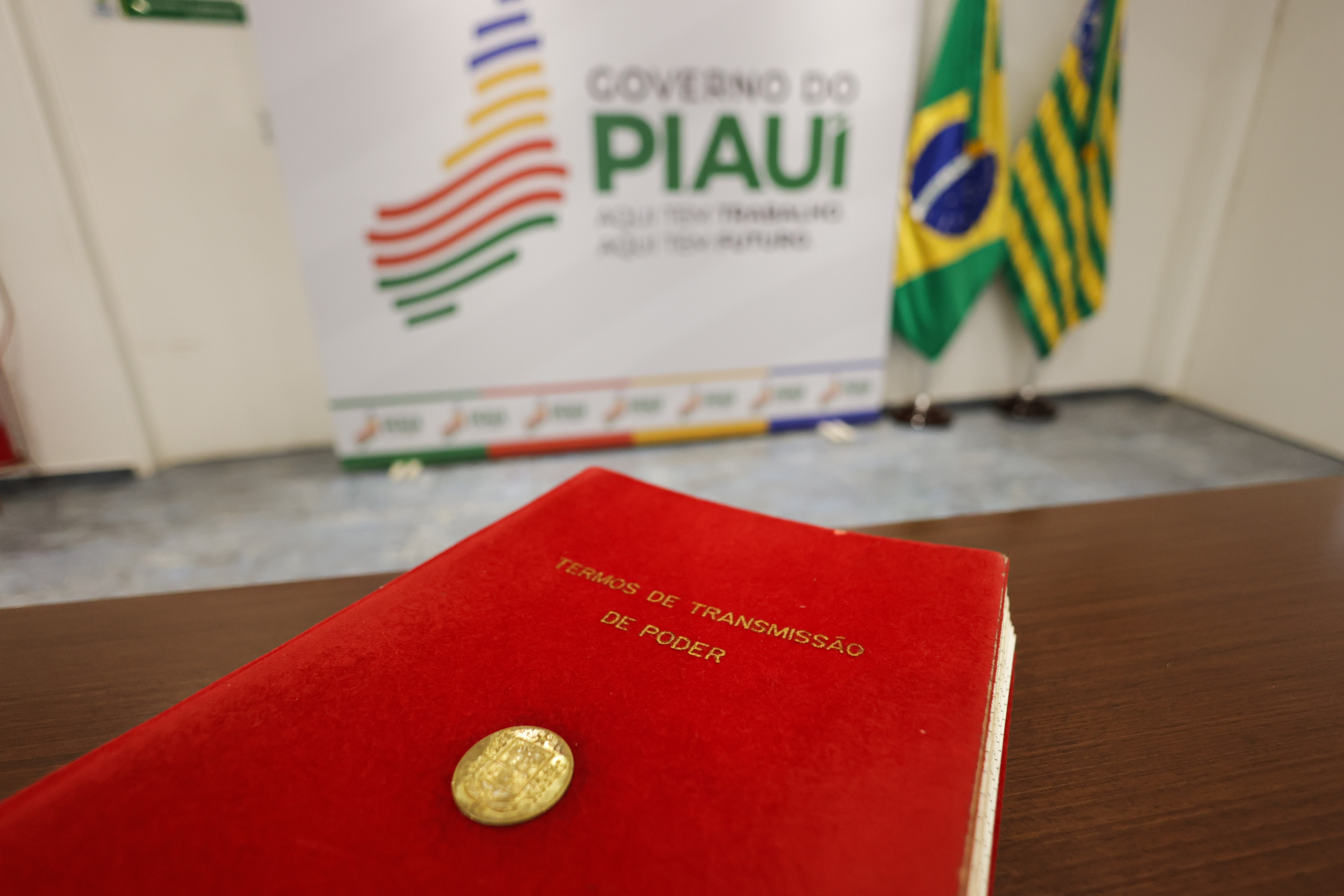 SOLENIDADE DE TRANSMISSÃO DO CARGO DE GOVERNADOR (18).jpg