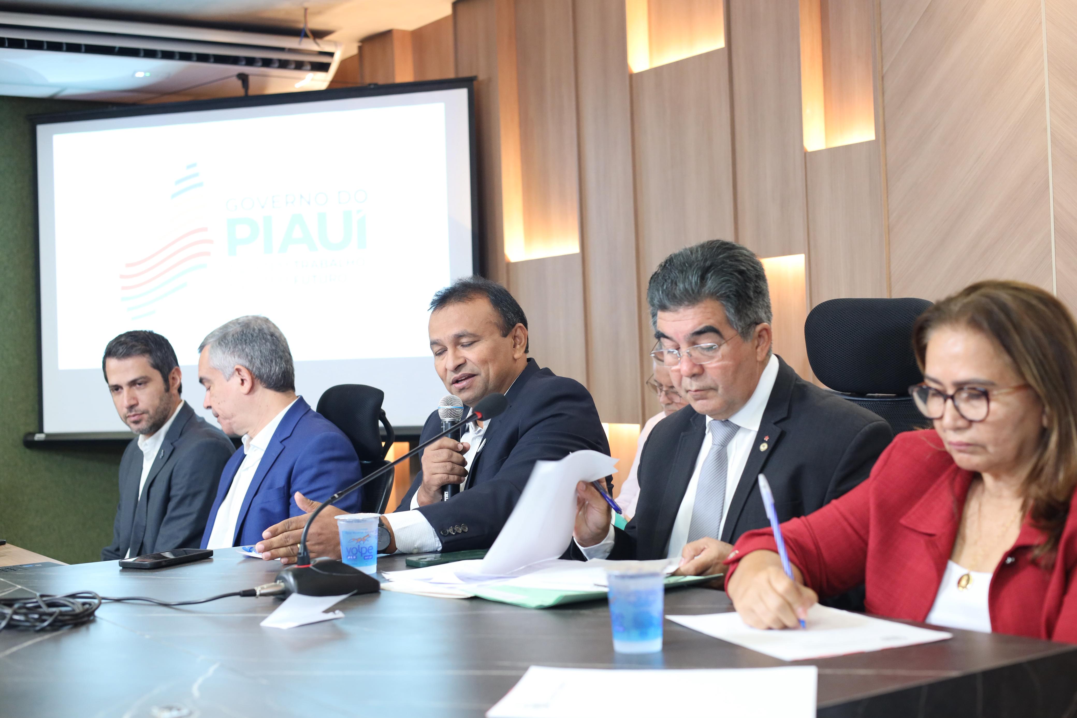 COMISSÃO DE MEIO AMBIENTE. DEBATE SOBRE A SECA (10).jpeg