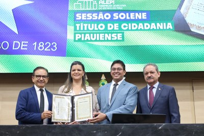 CONCESSÃO DE TÍTULO DE CIDADANIA PIAUIENSE A PROMOTORA ÁUREA EMÍLIA BEZERRA MADRUGA (11).jpeg