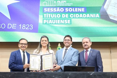 CONCESSÃO DE TÍTULO DE CIDADANIA PIAUIENSE A PROMOTORA ÁUREA EMÍLIA BEZERRA MADRUGA (3).jpeg