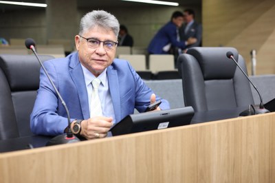 SESSÃO PLENÁRIA 13.05 JOÃO MADSON.jpeg