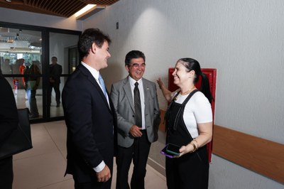 DEPUTADO SEVERO EULÁLIO REASSUME A PRESIDÊNCIA DA ALEPI (1).jpg