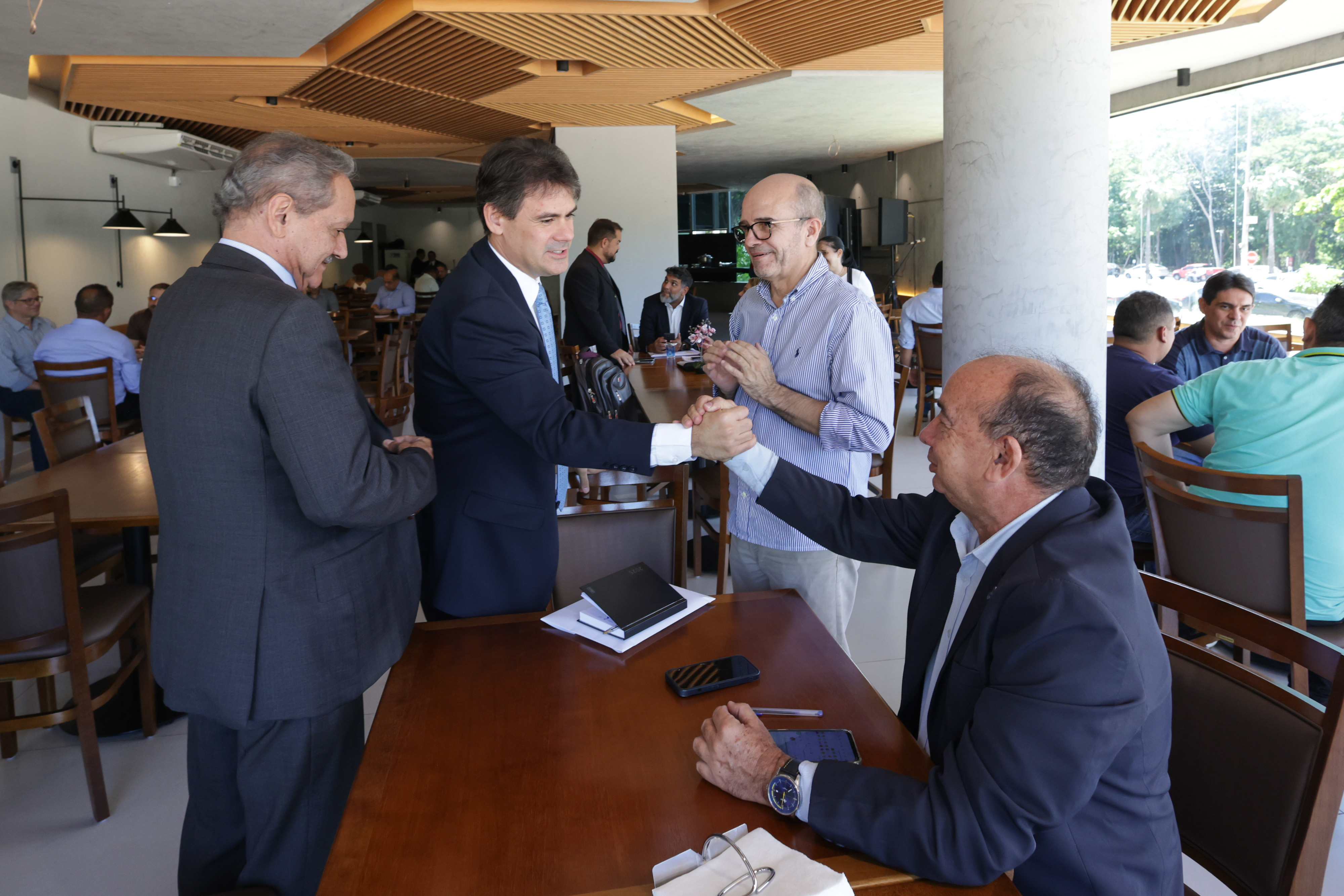 DEPUTADO SEVERO EULÁLIO REASSUME A PRESIDÊNCIA DA ALEPI (2).jpg