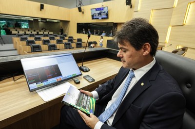 DEPUTADO SEVERO EULÁLIO REASSUME A PRESIDÊNCIA DA ALEPI (5).jpg