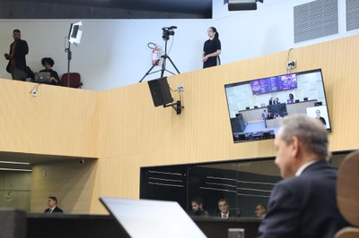 SESSÃO PLENÁRIA 19.05 LIBRAS (2).jpeg